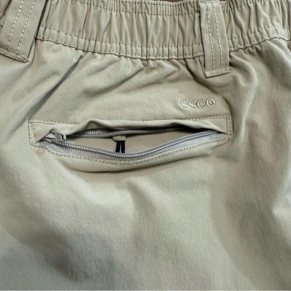 The Southern Shirt Company Nomad Tan Flat Front Shorts Men’s size Small - Picture 7 of 11